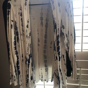 Light weight cardigan